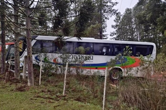 O veículo seguia no sentido Coxilha - Tapejara