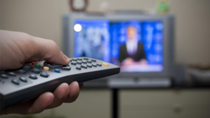 volume alto da televisão